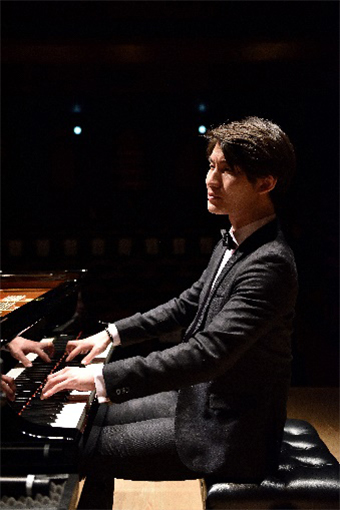 牛牛ニュウニュウ演奏シーン2